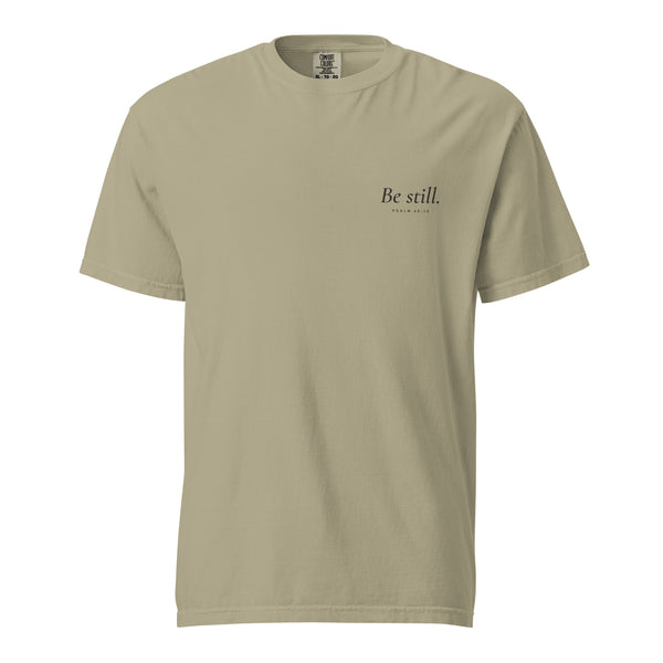 Be still. — Heavyweight Tee mit Ärmeldruck